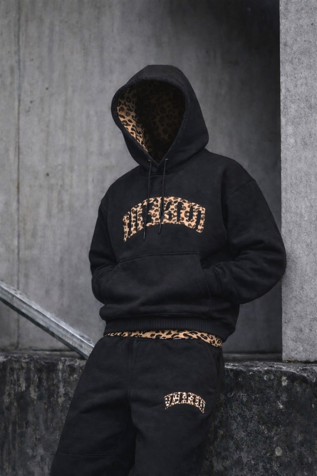Urban Relic Leopard Sweat Pants - Black