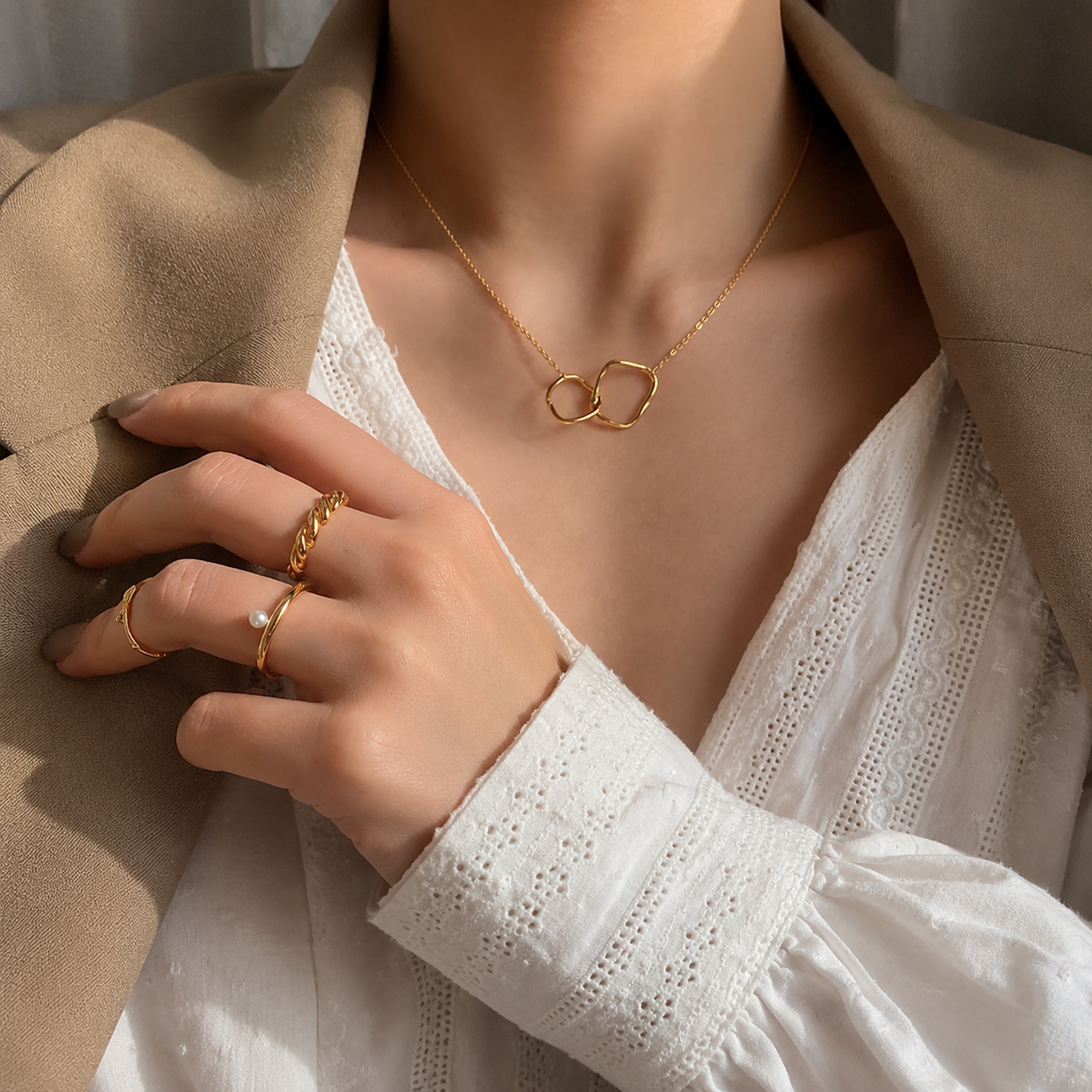 Twin Loop - Gold - Necklace